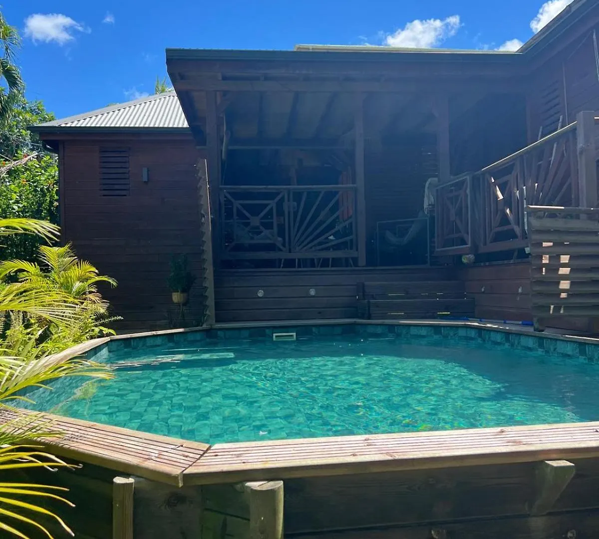 La Kaz A Pepes, Charmant Logement Avec Piscine Lamentin